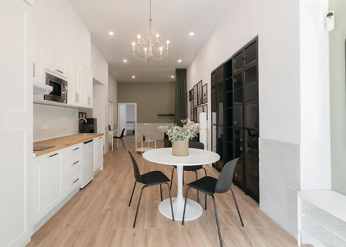 Apartamento New! Comfort And Style Steps From Everything