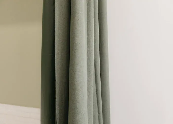 New! Comfort And Style Steps From Everything Apartamento