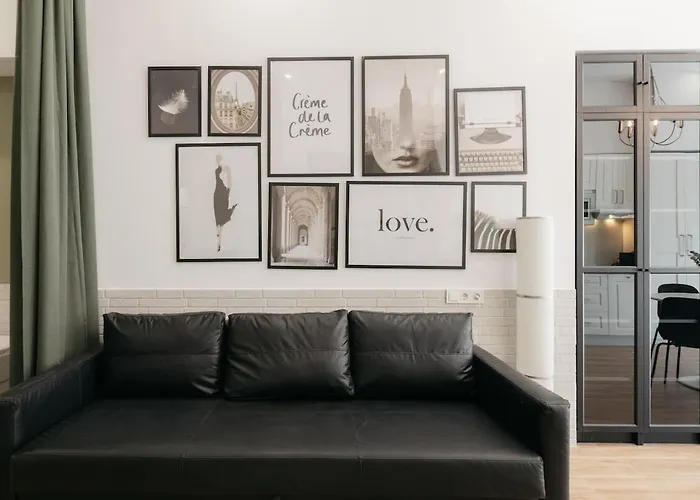 New! Comfort And Style Steps From Everything Apartamento *