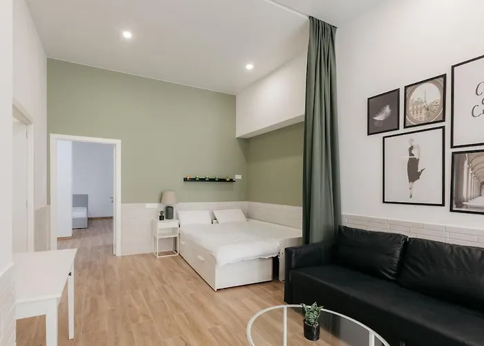 New! Comfort And Style Steps From Everything Apartamento