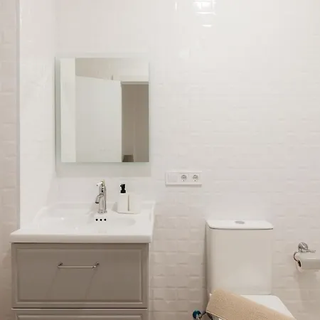 Daire New! Comfort And Style Steps From Everything *