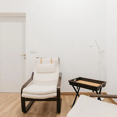 New! Comfort And Style Steps From Everything Appartement *