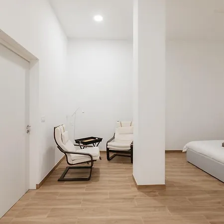 Lejlighed New! Comfort And Style Steps From Everything Valencia